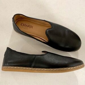 CHARIX Black Leather Slip-On Loafers Size 8